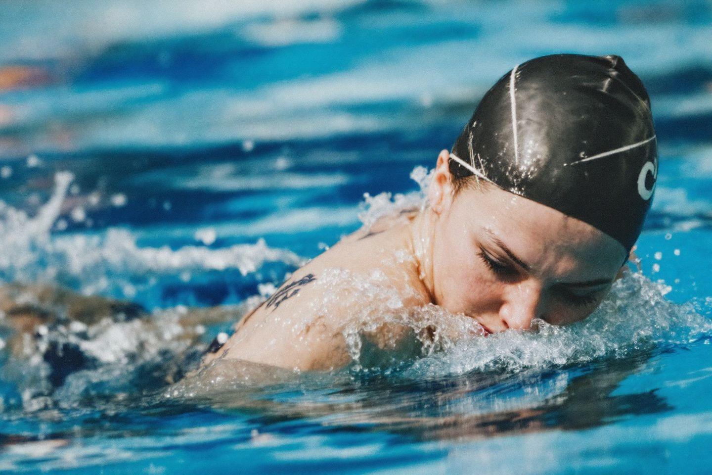 Dos crawlé pour protéger les lombaires